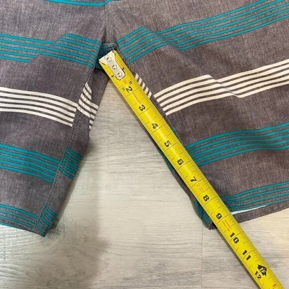 RVCA Classic Non-Stretch Board Shorts Size 36 Blue and Grey Striped - Picture 9 of 15